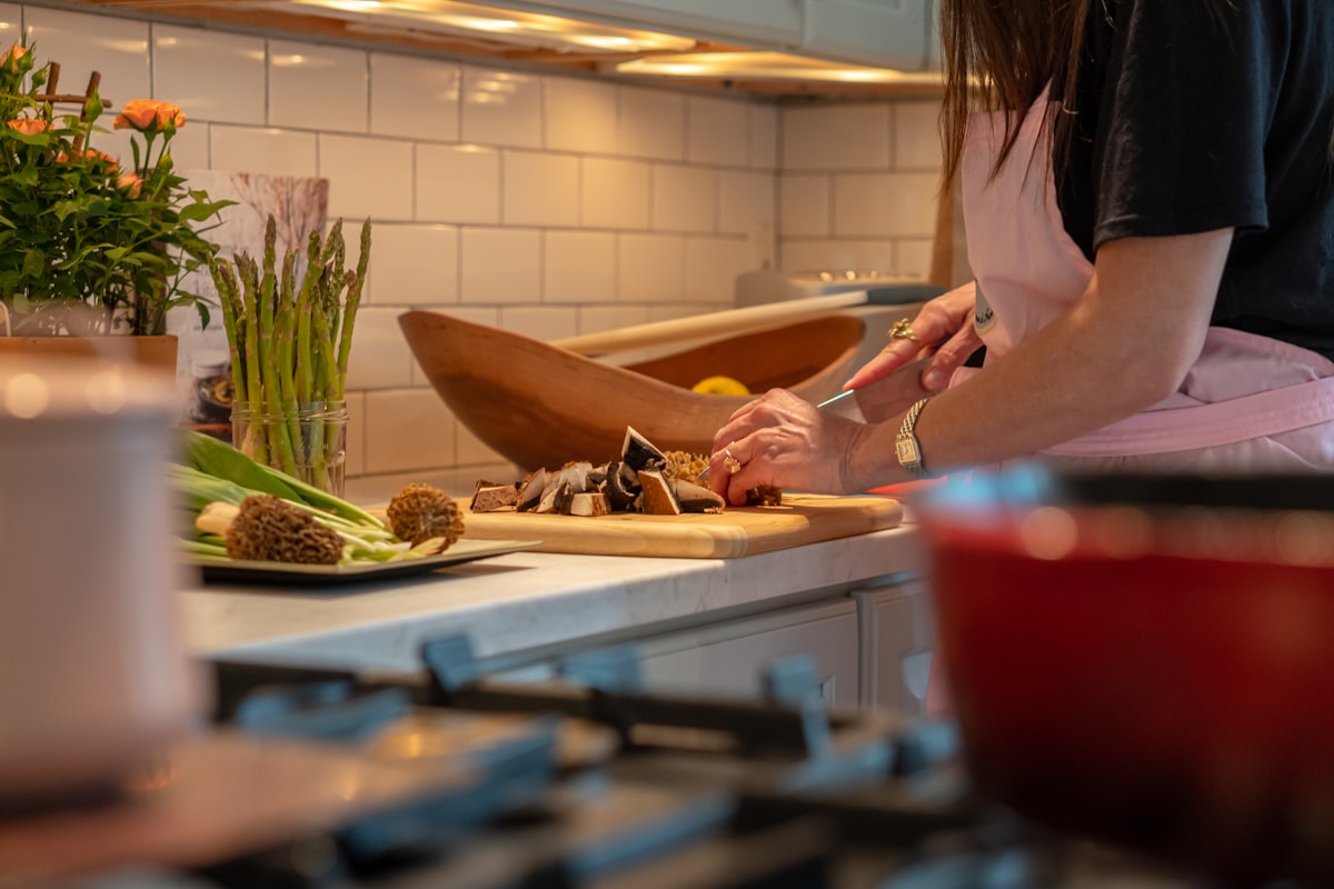 Chef Profesional Menyiapkan Masakan Sehat